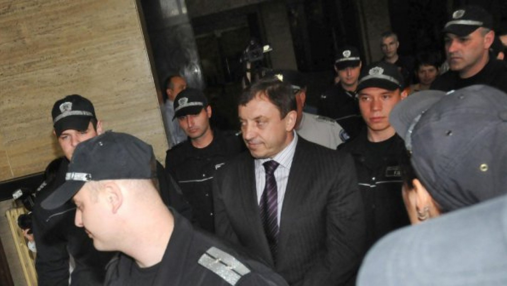 Алексей Петров: Устинов си направи гавра със съда