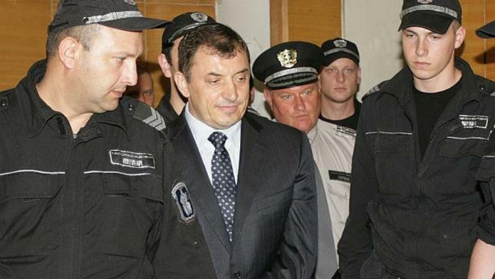 Апелативният съд: Алексей Петров остава в ареста