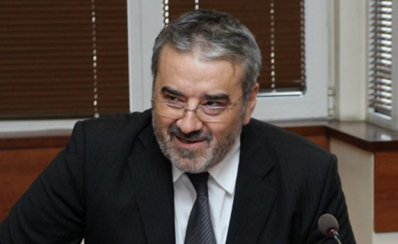 Семерджиев: Ако поевтинee природният газ, намаляваме цените на парното 