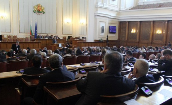ГЕРБ обяви реформата в съдебната система за свой приоритет, ДПС призова парламента да се разпусне