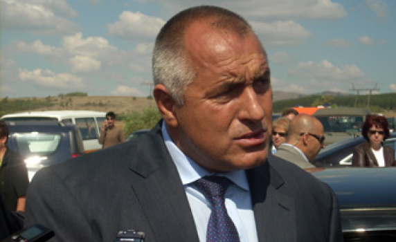 При Борисов идвали хиляди хора и той не помни да се е виждал с потенциалните инвеститори в АЕЦ „Белене”