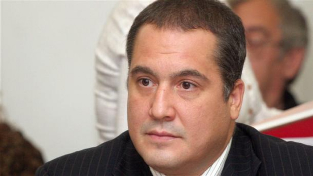 Бинев: Мораториум върху сключването на сделки от правителството до края на мандата