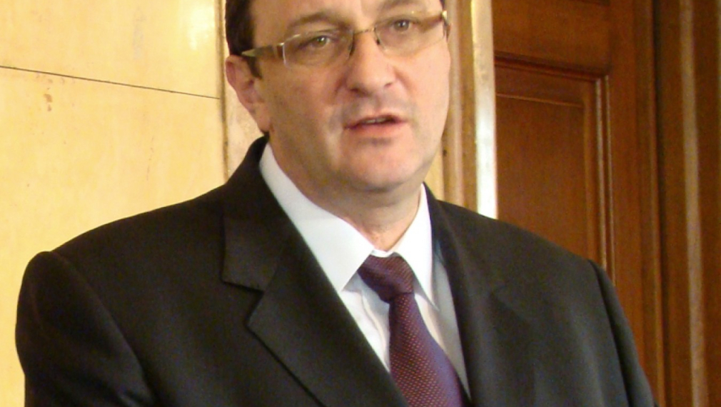 Петър Мутафчиев: Управляващите имитират реформи в БДЖ