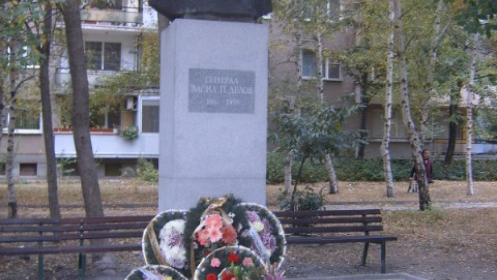 БСП и ГЕРБ срещу ДПС в Кърджали заради номинацията на ген. Делов за почетен гражданин БСП и ГЕРБ срещу ДПС в Кърджали заради номинацията на ген. Делов за почетен гражданин