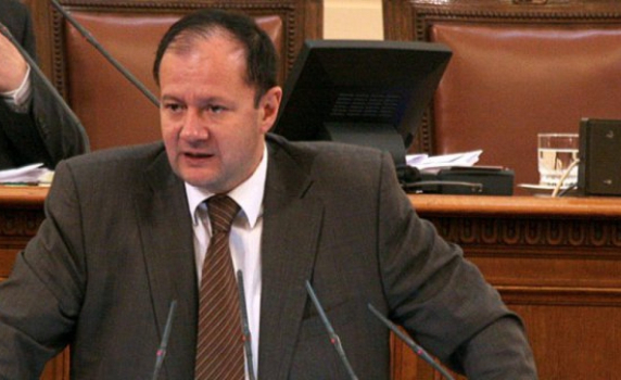 Михаил Миков: ГЕРБ с душата и сърцето си гледа да удари работниците