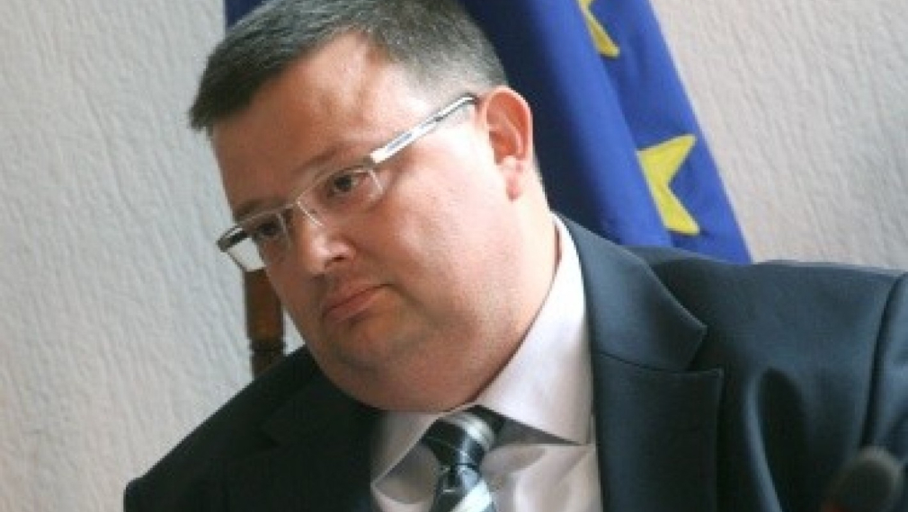 Жената на бъдещия главен прокурор замесена в укриване на данъци Жената на бъдещия главен прокурор замесена в укриване на данъци