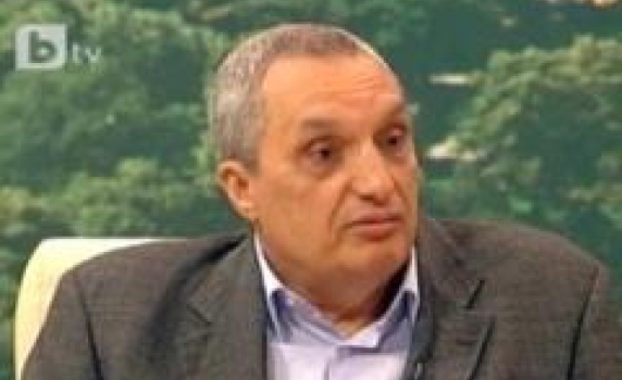 Костов: Надявам се, че Петър Стоянов няма да се хване в този капан