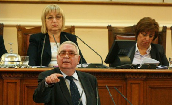 БСП бойкотира новата процедура за конситуционен съдия