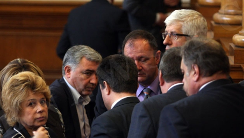 Цветанов предизвика скандал в НС, не се яви на парламентарен контрол