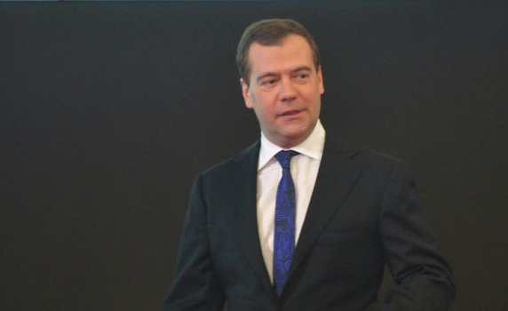 Руският премиер щастлив, че светът не е свършил