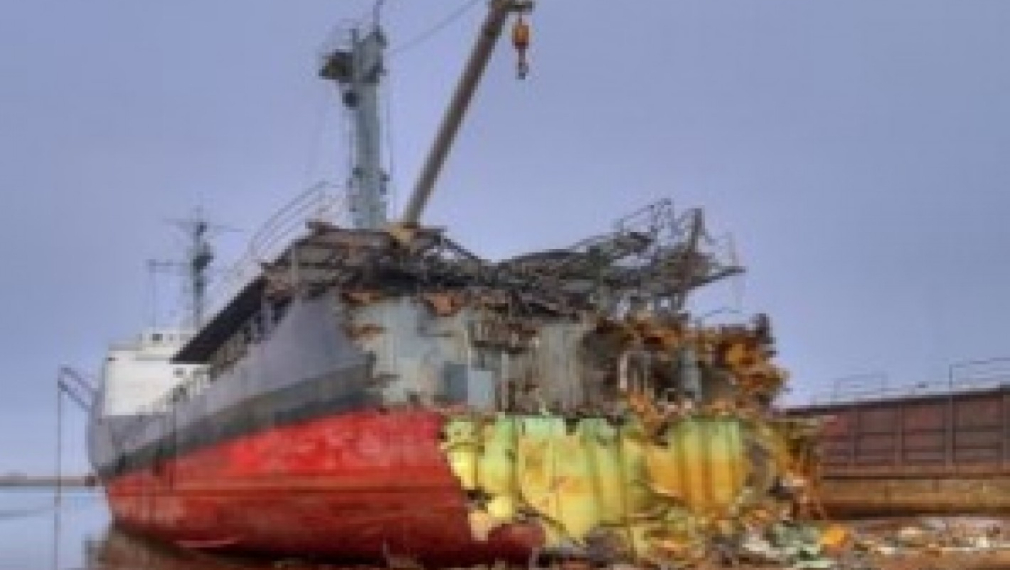 Български моряци блокирани в Пакистан, очаква се днес разрешаване на проблема (обновена) 