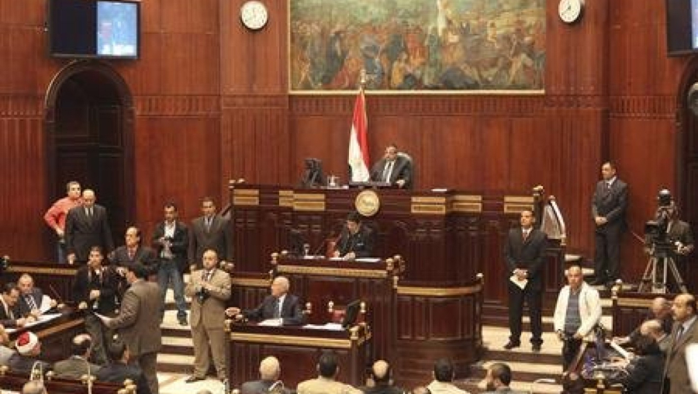 Мохамед Морси ратифицира новата конституция на Египет