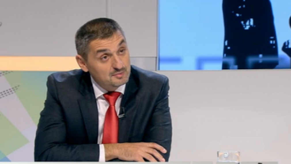 Кирил Добрев: Златанов се е срещнал с И.Ф. 103 пъти  в парламента
