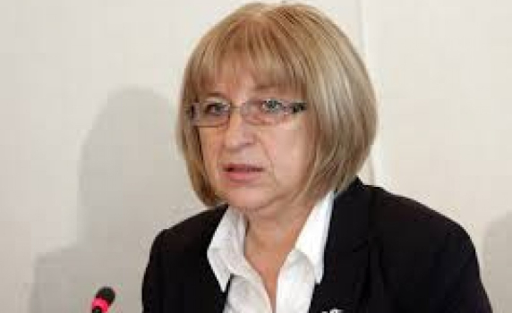 Цецка Цачева внесе нов вот на недоверие
