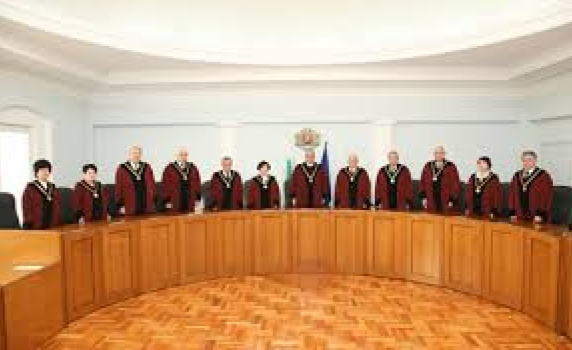 Реформаторите отново ще сезират КС за Делян Пеевски