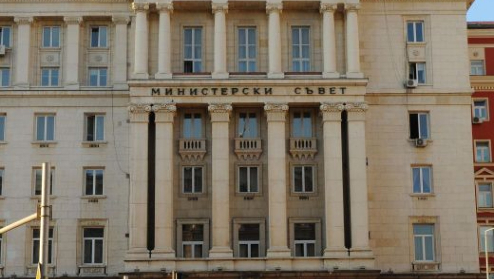 Правителството се събира извънредно заради бежанците