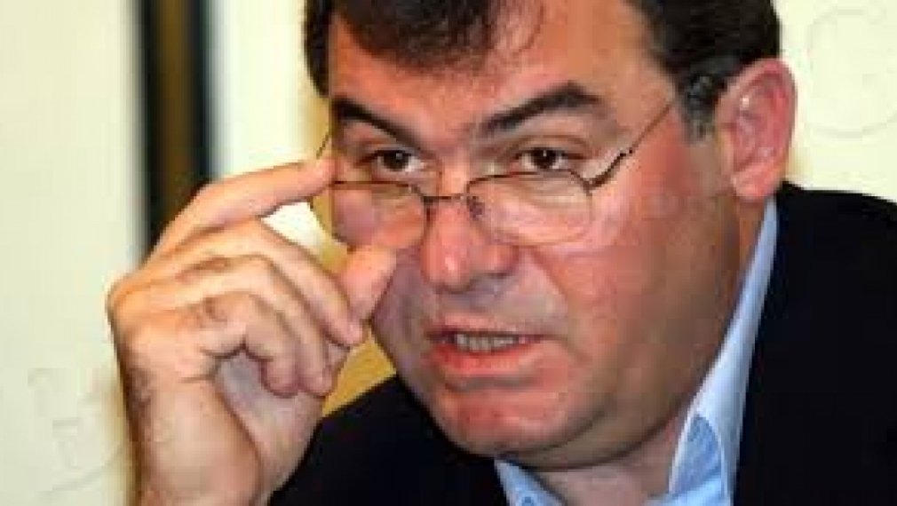 Богомил Бонев: Плевнелиев прави нелогични срещи, мъчи се да отклони вниманието от Халкидики Богомил Бонев: Плевнелиев прави нелогични срещи, мъчи се да отклони вниманието от Халкидики