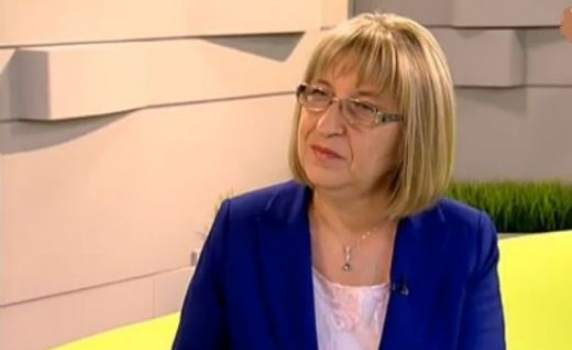 Ц. Цачева: Ако не бяхме подкрепили "Атака" щеше да има заглавия: ГЕРБ продадоха българската земя