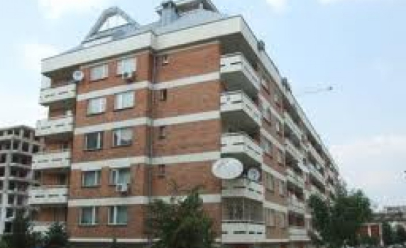 Ексдепутати дължат 11 хиляди лева за ток и парно