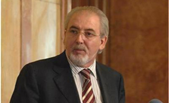 Местан опровергава от Брюксел слуховете за нов кабинет с ГЕРБ