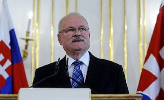 Словакия дарява 100 хил. евро за бежанците в България