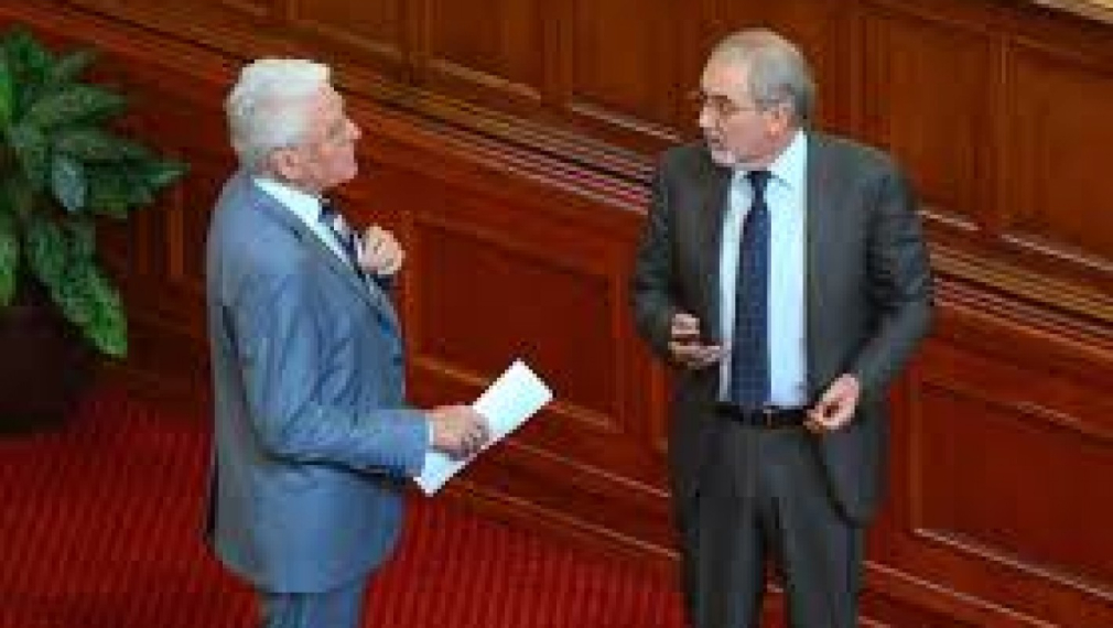 В осъствието на Бисеров прекратиха пълномощията му на депутат