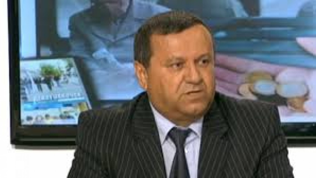 Х. Адемов: След 4 години замразяване на доходите ще има надбавки за най-бедните
