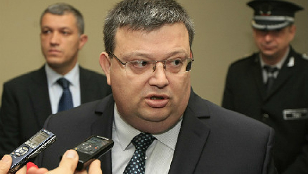 С. Цацаров обвини в тотално бездействие ГДБОП