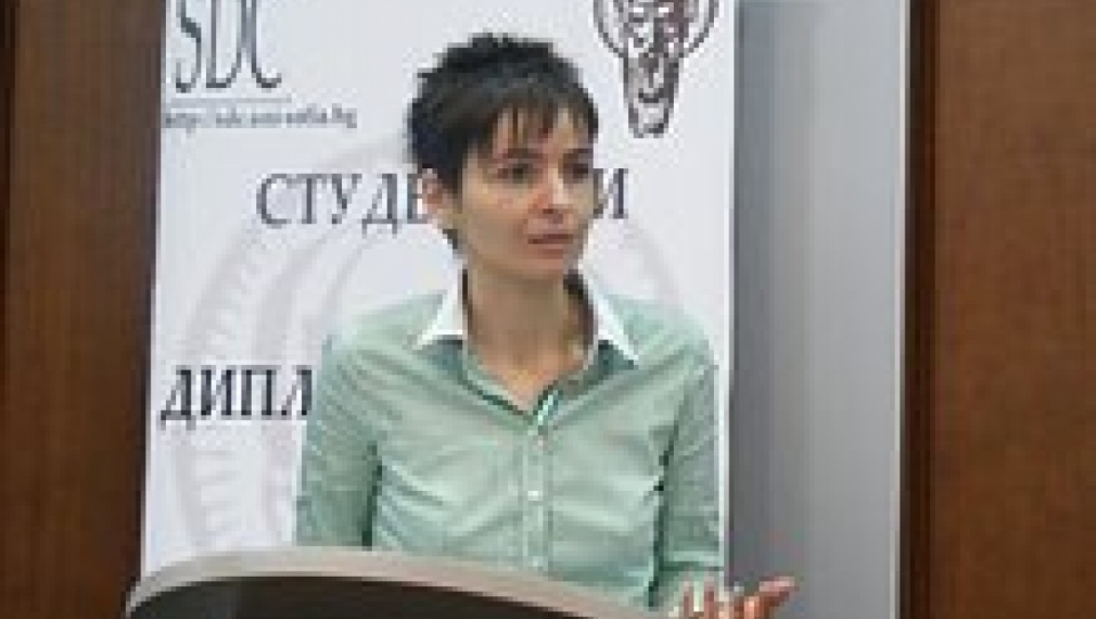 Доц. Дарина Григорова: Ректоратът стана бащиния за шепа самозванци на морала Доц. Дарина Григорова: Ректоратът стана бащиния за шепа самозванци на морала
