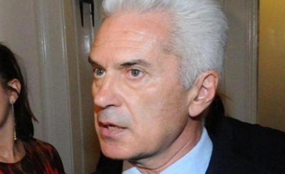 Сидеров: Не съм пращал хора пред дома на Борисов