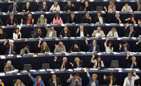 Европейският парламент прие бюджета за 2014-2020 г.