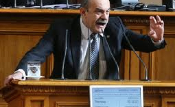 Няма да има стена по границата