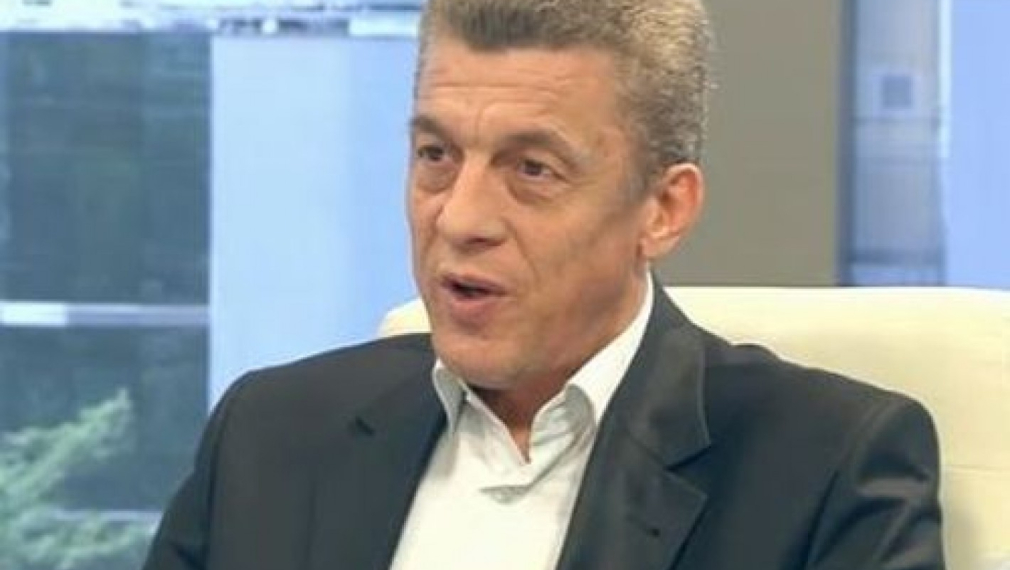 Богослов: Службите предупредиха дядо Кирил, че му готвят покушение  