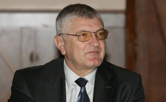 П. Кънев: Партиите не могат без субсидии