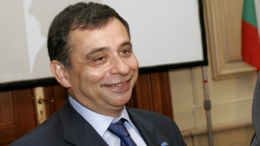 А. Малос: Брюксел вижда многото вътрешни конфликти в България 