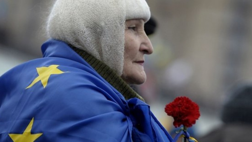 Украйна, разпъната между Русия и Европа