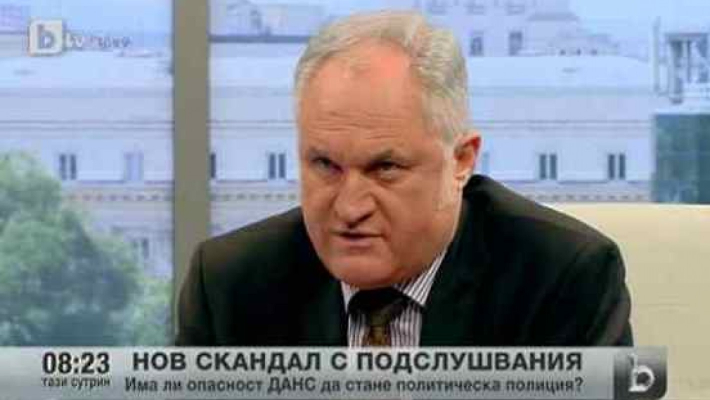 К. Парамов: Станишев ме подслушва заедно с Първанов К. Парамов: Станишев ме подслушва заедно с Първанов