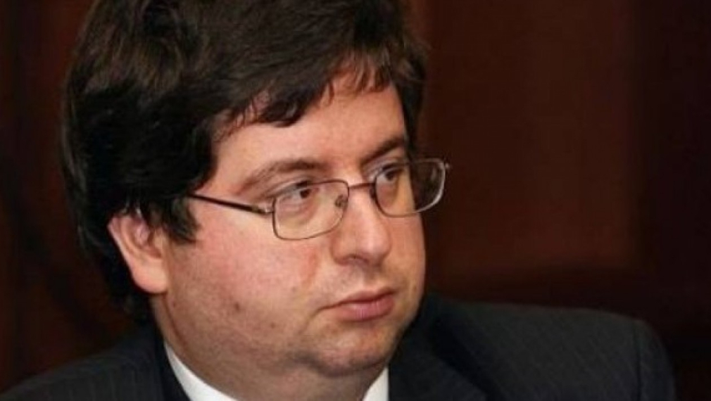 Чобанов: Студентите да стоят по-встрани от политиката Чобанов: Студентите да стоят по-встрани от политиката
