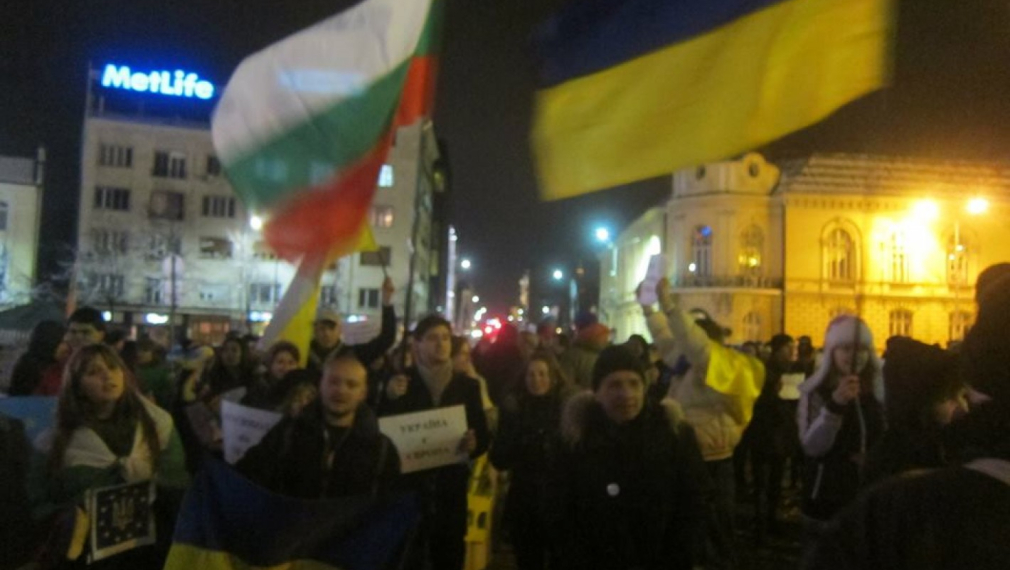Най-краткият съвет към украинците - гледайте българските протестъри и не правете като тях. Най-краткият съвет към украинците - гледайте българските протестъри и не правете като тях.
