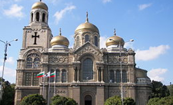 Следващият варненски митрополит - Йоан или Серафим