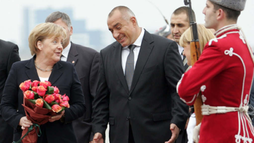 Борисов запознал Меркел с „безконтролното харчене на бюджетни пари&quot; у нас