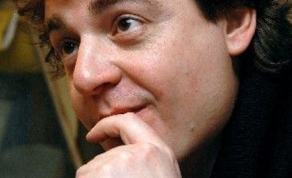 Камен Донев: Живеем в трагикомедия