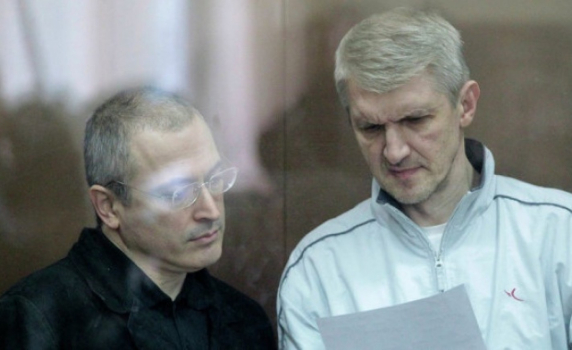 След Ходорковски освобождават и Лебедев?