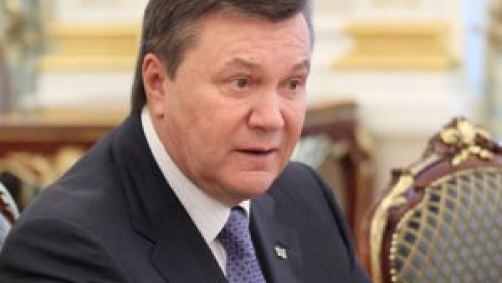 Янукович обеща промени в кабинета и ревизия на законите срещу протестиращите, украинската църква готова да стане гарант