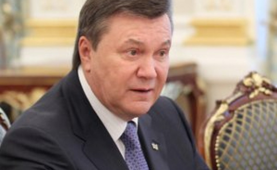 Янукович обеща промени в кабинета и ревизия на законите срещу протестиращите, украинската църква готова да стане гарант