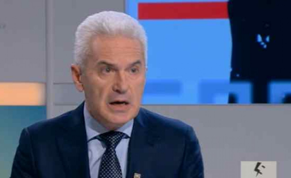 Сидеров отиде в бТВ със собствен телевизионен екип, цензурирали го 