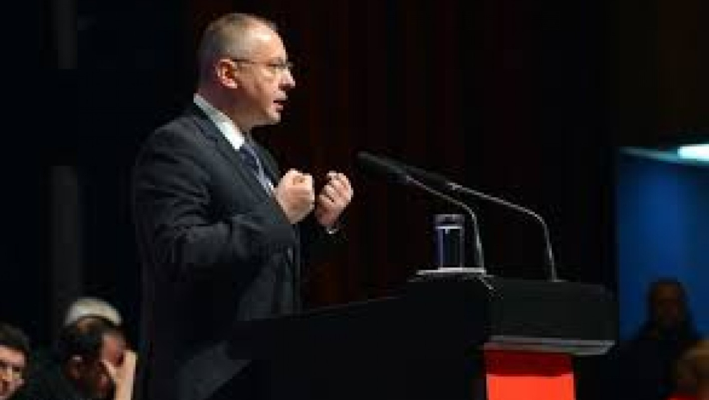 Станишев: Плевнелиев е избран по нечестен начин за президент, обслужва ГЕРБ (обновена) Станишев: Плевнелиев е избран по нечестен начин за президент, обслужва ГЕРБ (обновена)