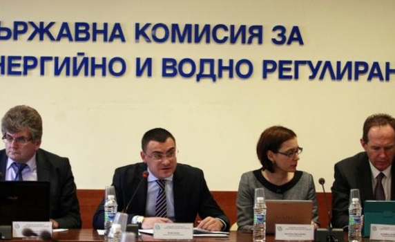 ДКЕВР: Първите постъпления от новата такса върху приходите от зелена енергия – през април