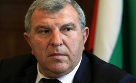Греков: Няма да закриваме Селскостопанската академия
