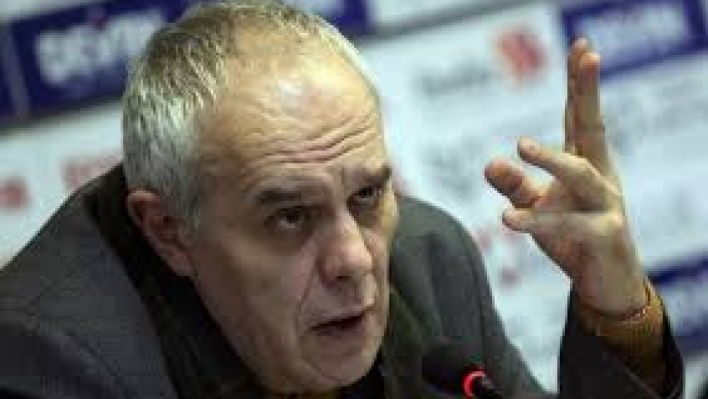 Цветанов може да влезе в едно телевизионно студио и на минутата Борисов ще е паднал Цветанов може да влезе в едно телевизионно студио и на минутата Борисов ще е паднал